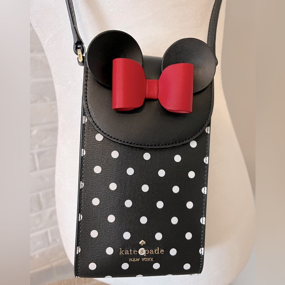 kate spade - Disney X New York Minnie Mouse North South Flap Phone Crossbody
